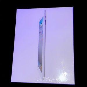 BRAND NEW IPAD 3RD GEN